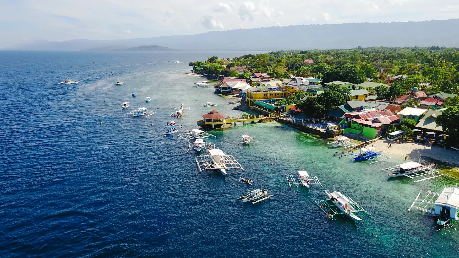 Aerial View Sandy Beach With Tourists Swimming Beautiful Clear Sea Water Sumilon Island Beach Landing Near Oslob Cebu Phil…