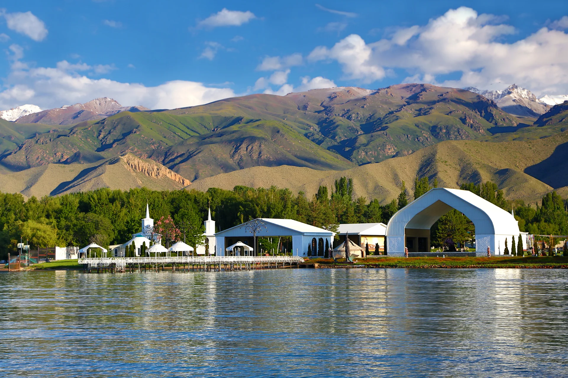 Architectural Constructions Bank Mountain Lake. Nature wallpaper. 5760×3840px. Free download for personal use.