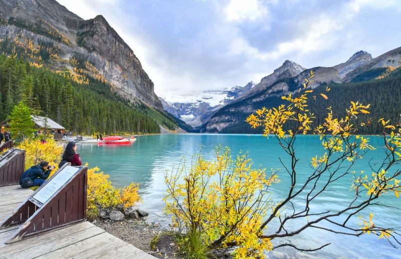 Beautiful Autumn Views Iconic Lake Louise Banff National Parkalberta Canada
