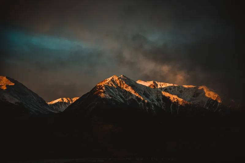 Beautiful Landscape Colorado Mountain Peaks With Sunlight Falling Them Sunset