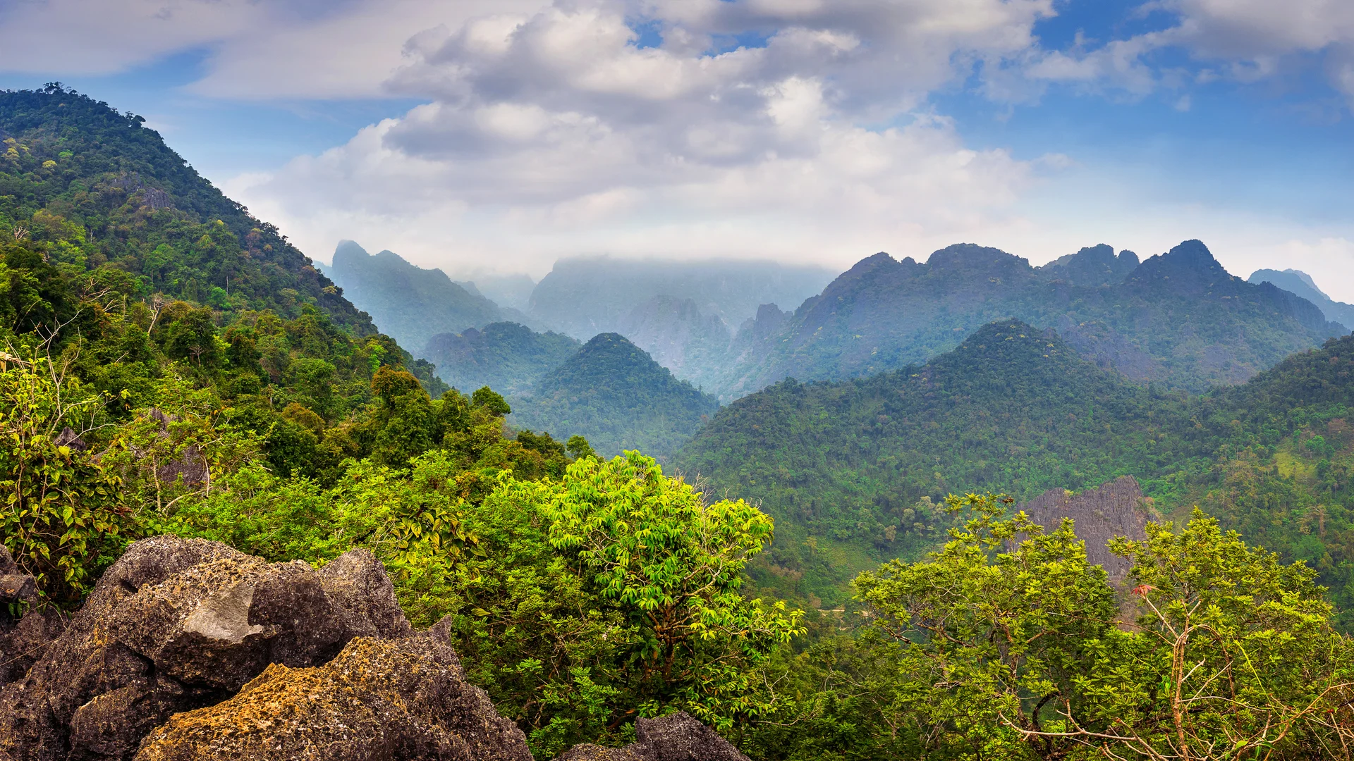 Beautiful Landscape Mountains Vang Vieng Laos. Nature wallpaper. 4928×2772px. Free download for personal use.
