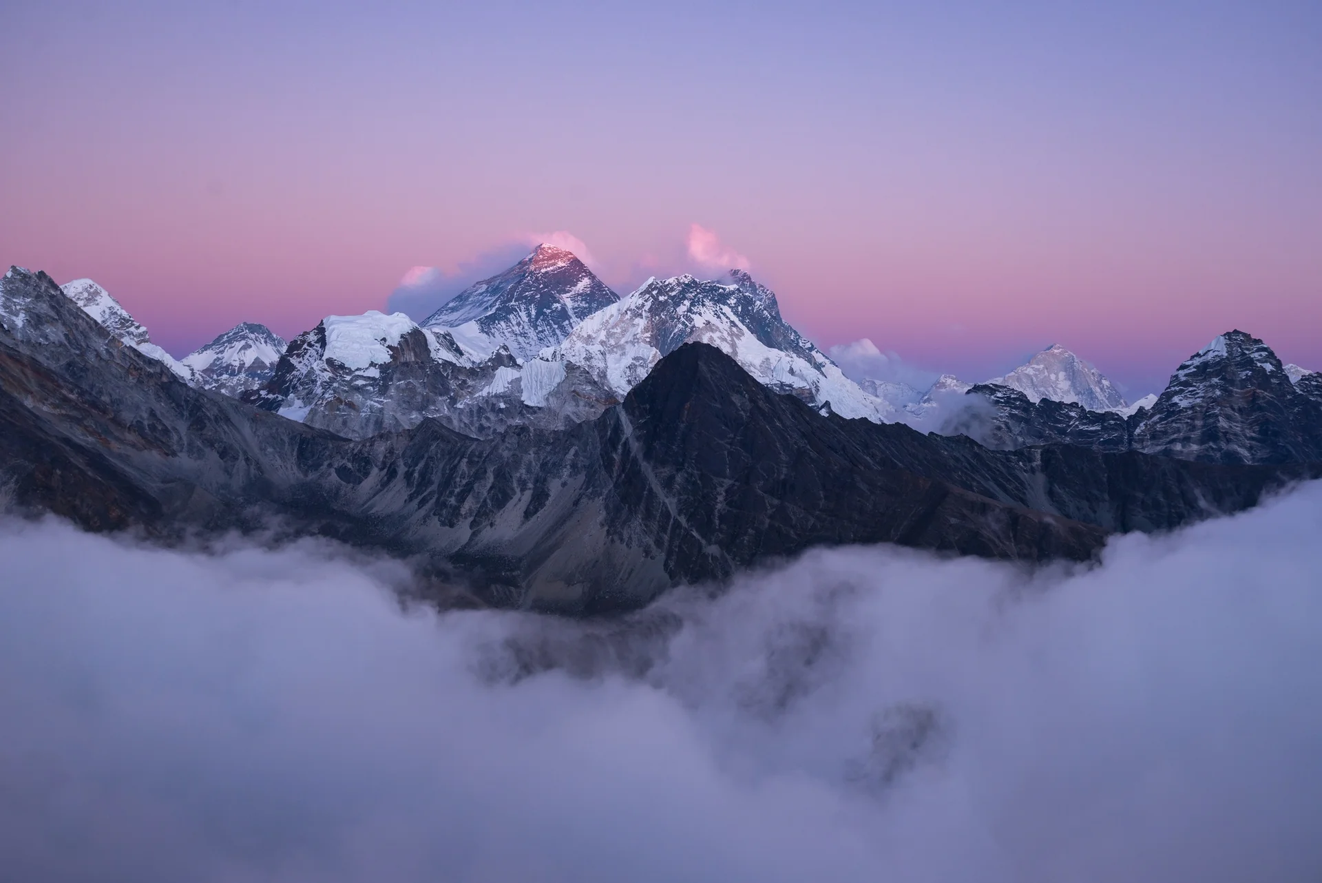 Beautiful Scenery Summit Mount Everest Covered With Snow White Clouds. Nature wallpaper. 2000×1335px. Free download for pe…