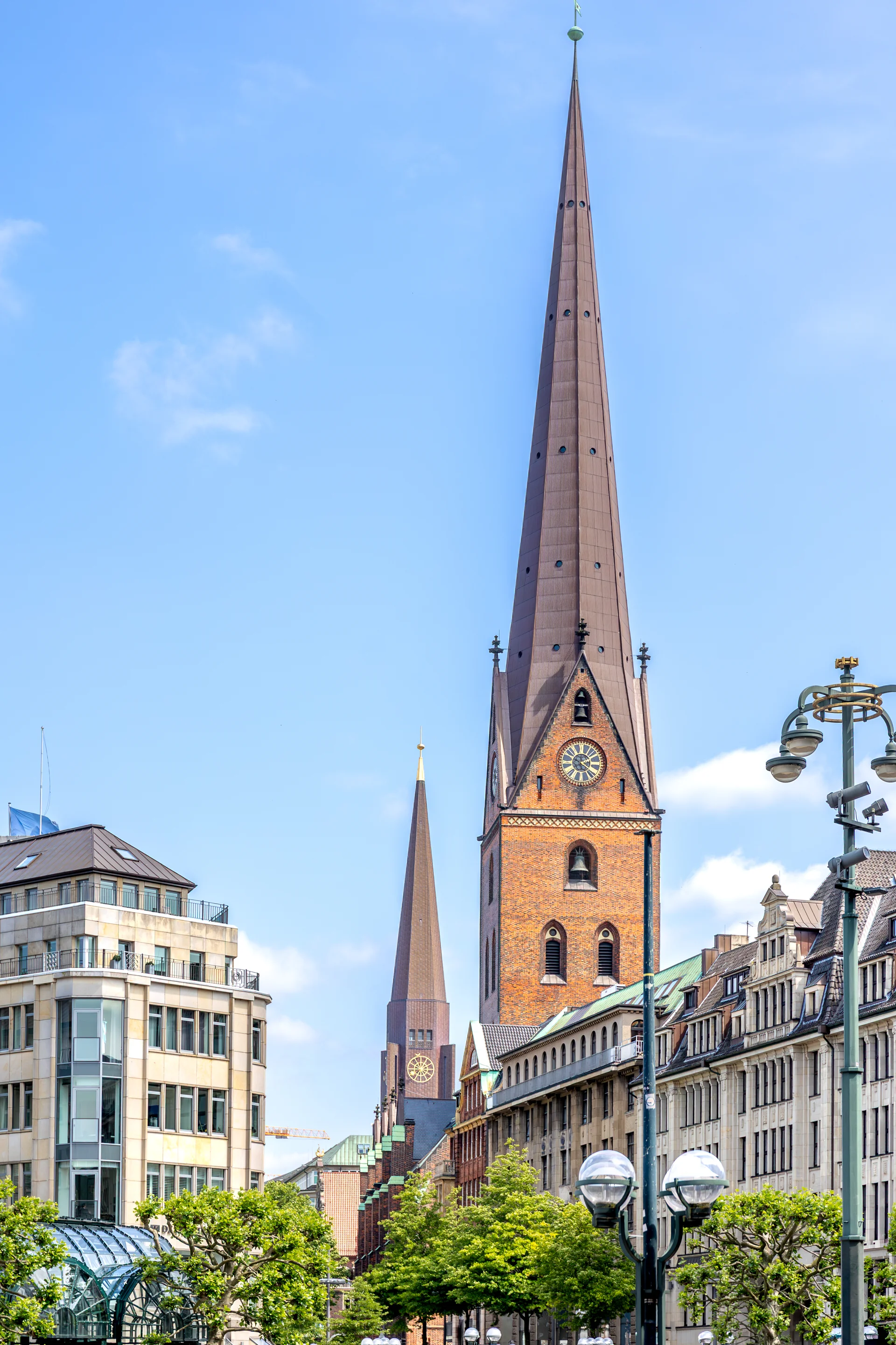 Brick Church Urban Spire City Architecture. Cities wallpaper. 3648×5472px. Free download for personal use.