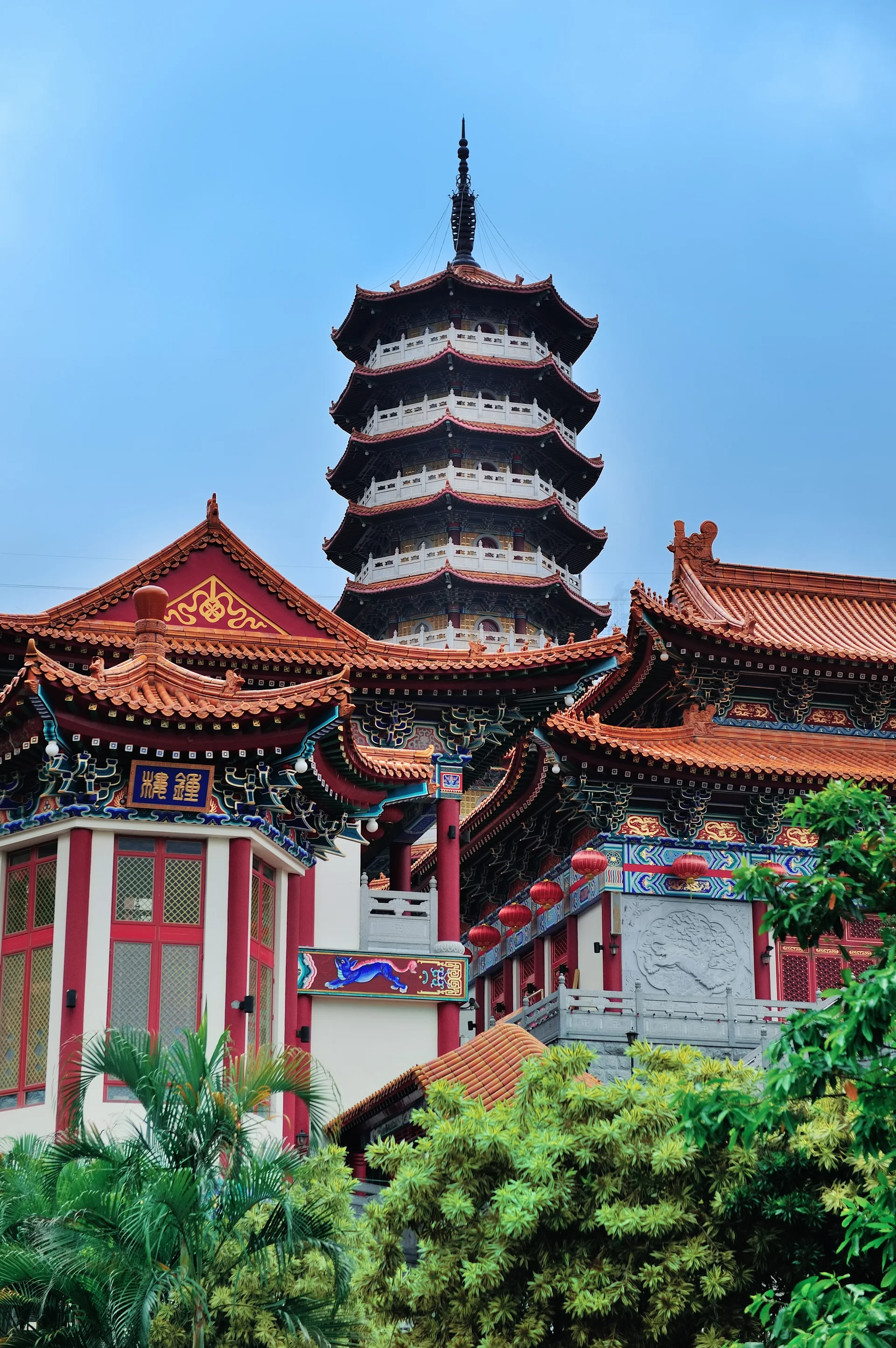 Chinese Temple. Uncategorized wallpaper. 2701×4061px. Free download for personal use.