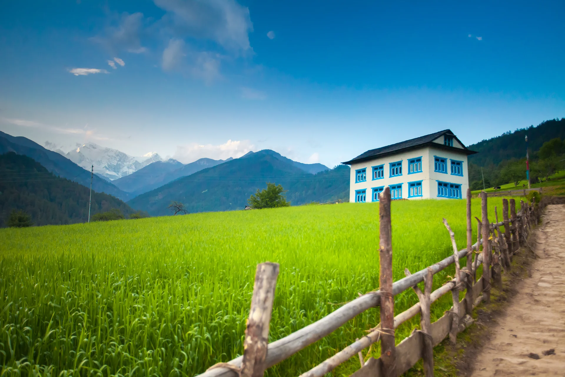 Cosy Two Floor Guesthouse Wooden Fence Green Grass Meadow Snow Capped Mountains Blue Sky. Nature wallpaper. 3000×2000px. F…