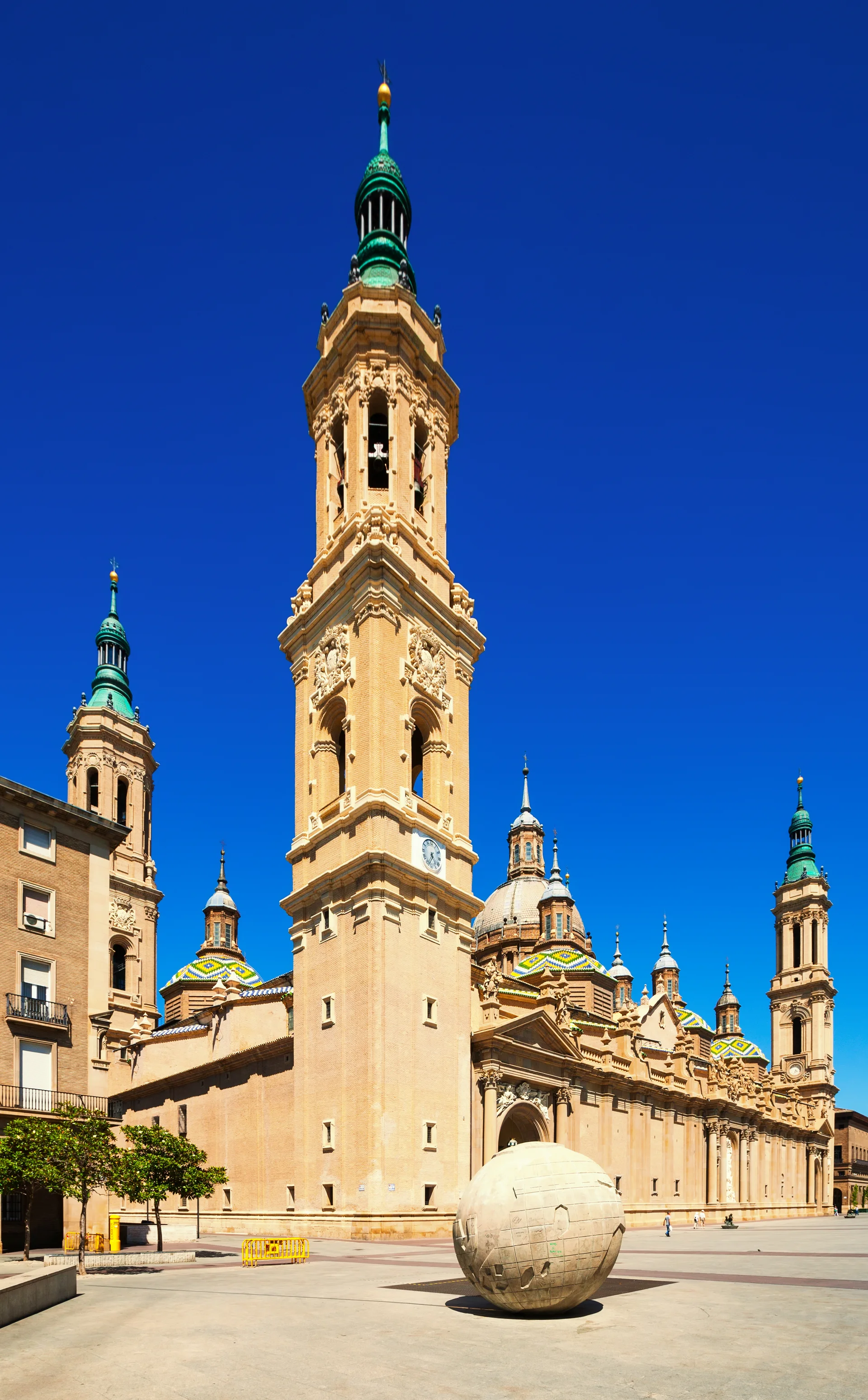 Day View Basilica Our Lady Pillar. Aerial wallpaper. 3208×5176px. Free download for personal use.