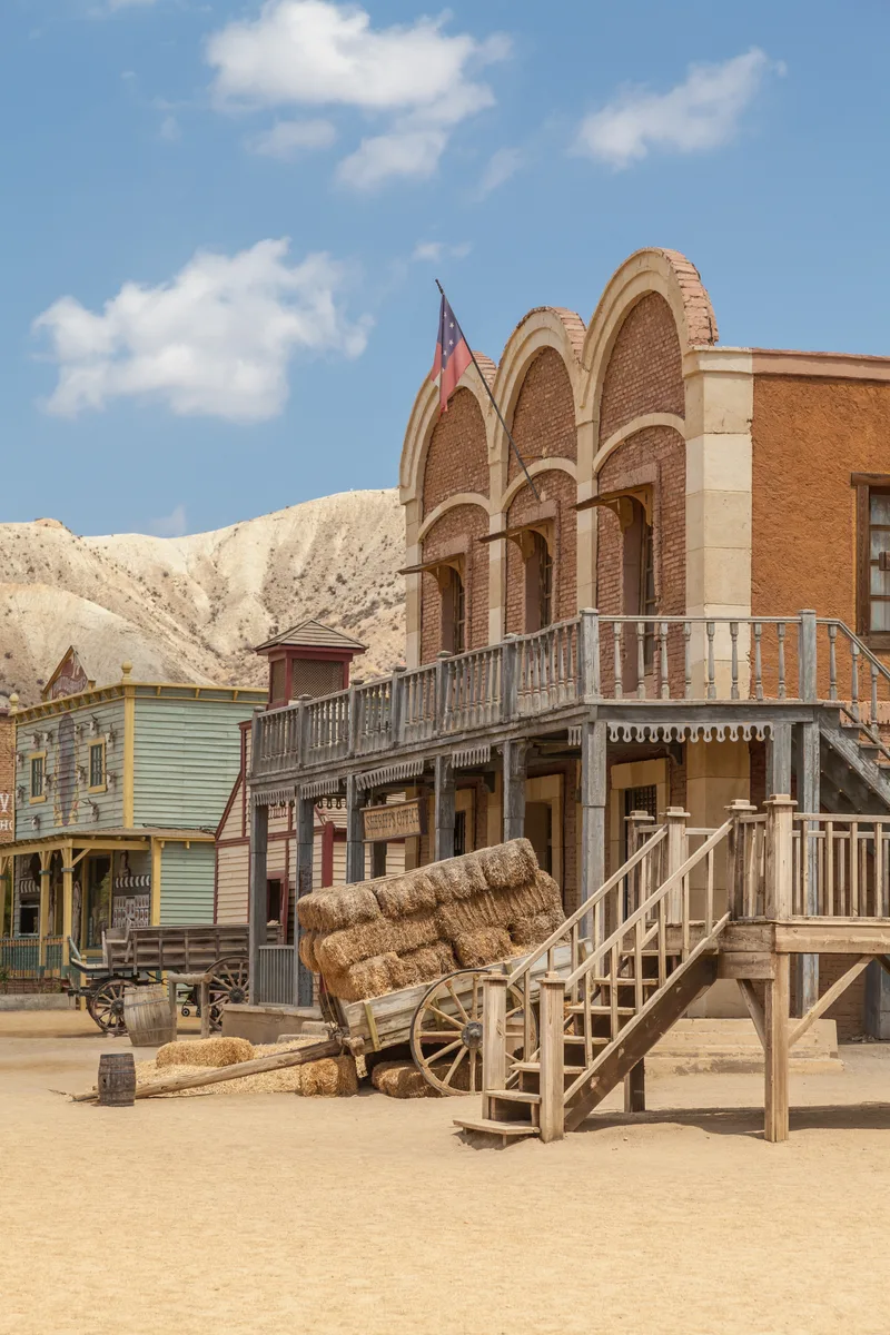 Detail Old Far West Village