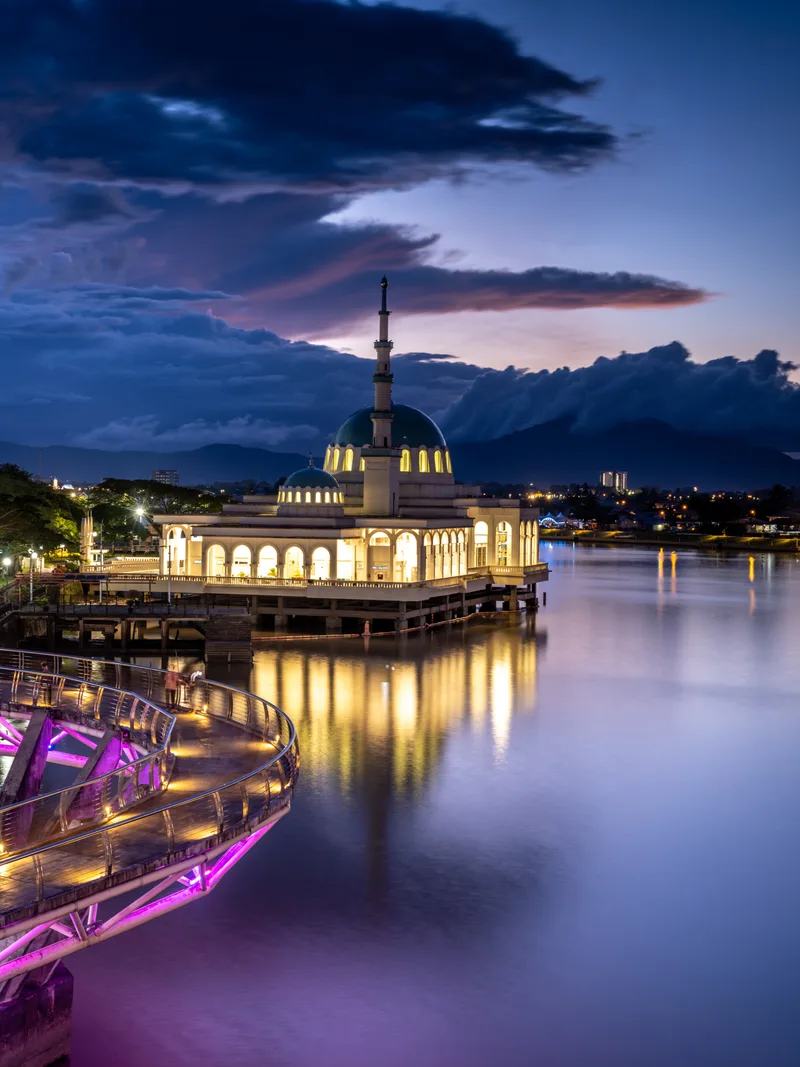 Kuching Floating Mosque Ii Kuching Sarawak