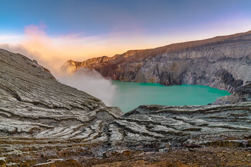 Lake Middle Rocky Landscape