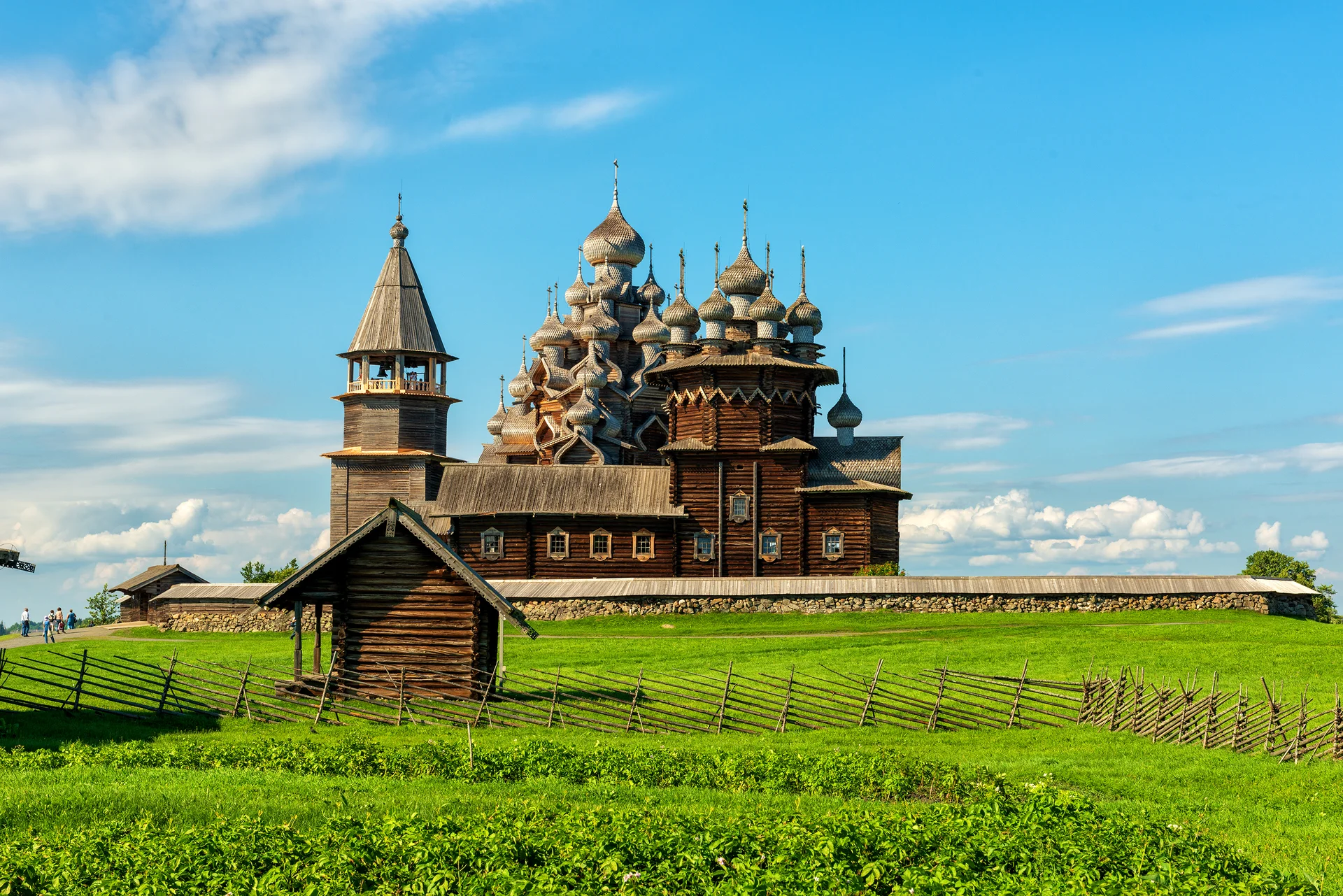 Landscape Area Island Kizhi With Orthodox Religious Complex. Nature wallpaper. 2997×2000px. Free download for personal use.