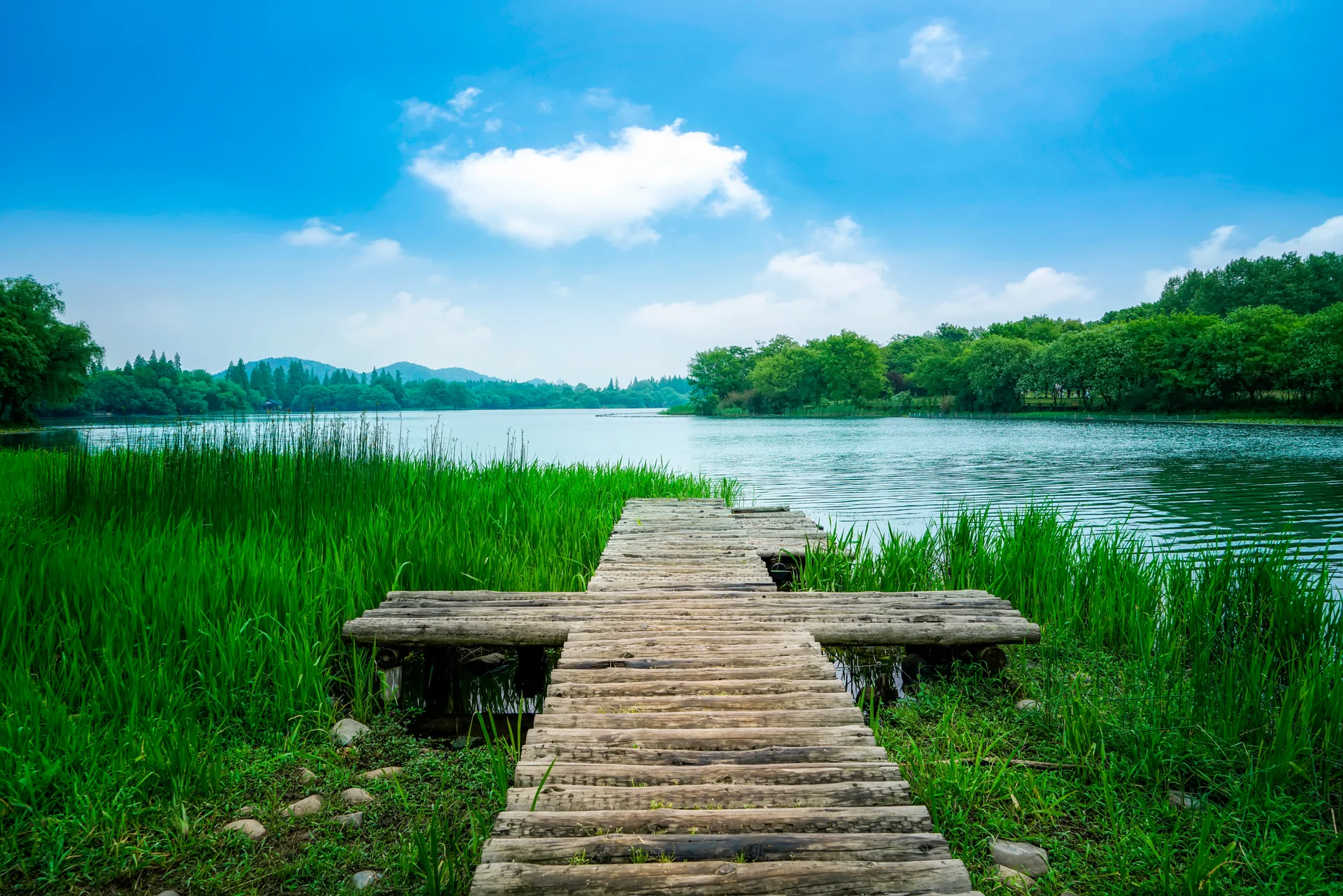 Landscape Maojiabu West Lake Hangzhou. Nature wallpaper. 7952×5304px. Free download for personal use.