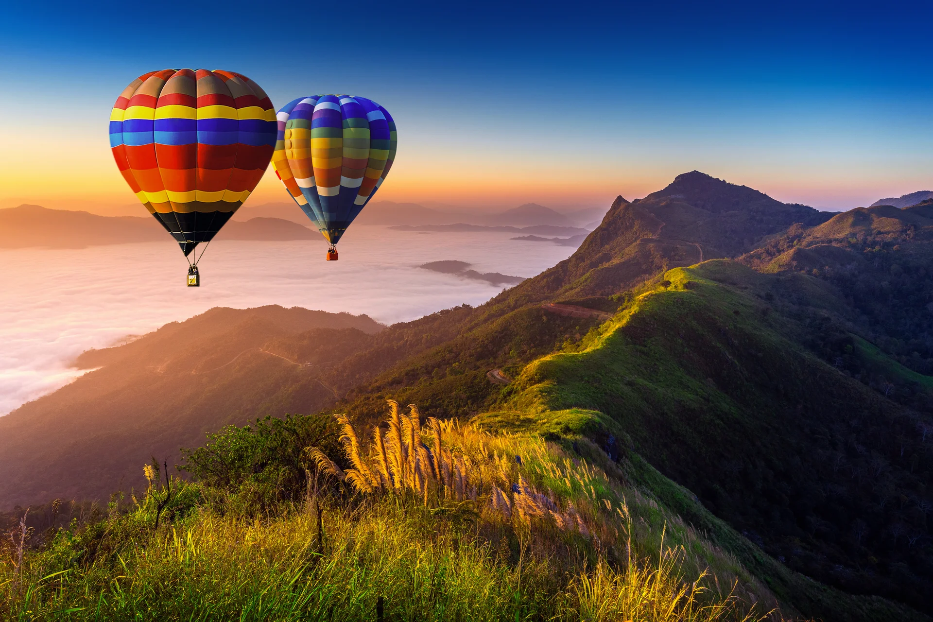 Landscape Morning Fog Mountains With Hot Air Balloons Sunrise. Nature wallpaper. 6000×4000px. Free download for personal use.