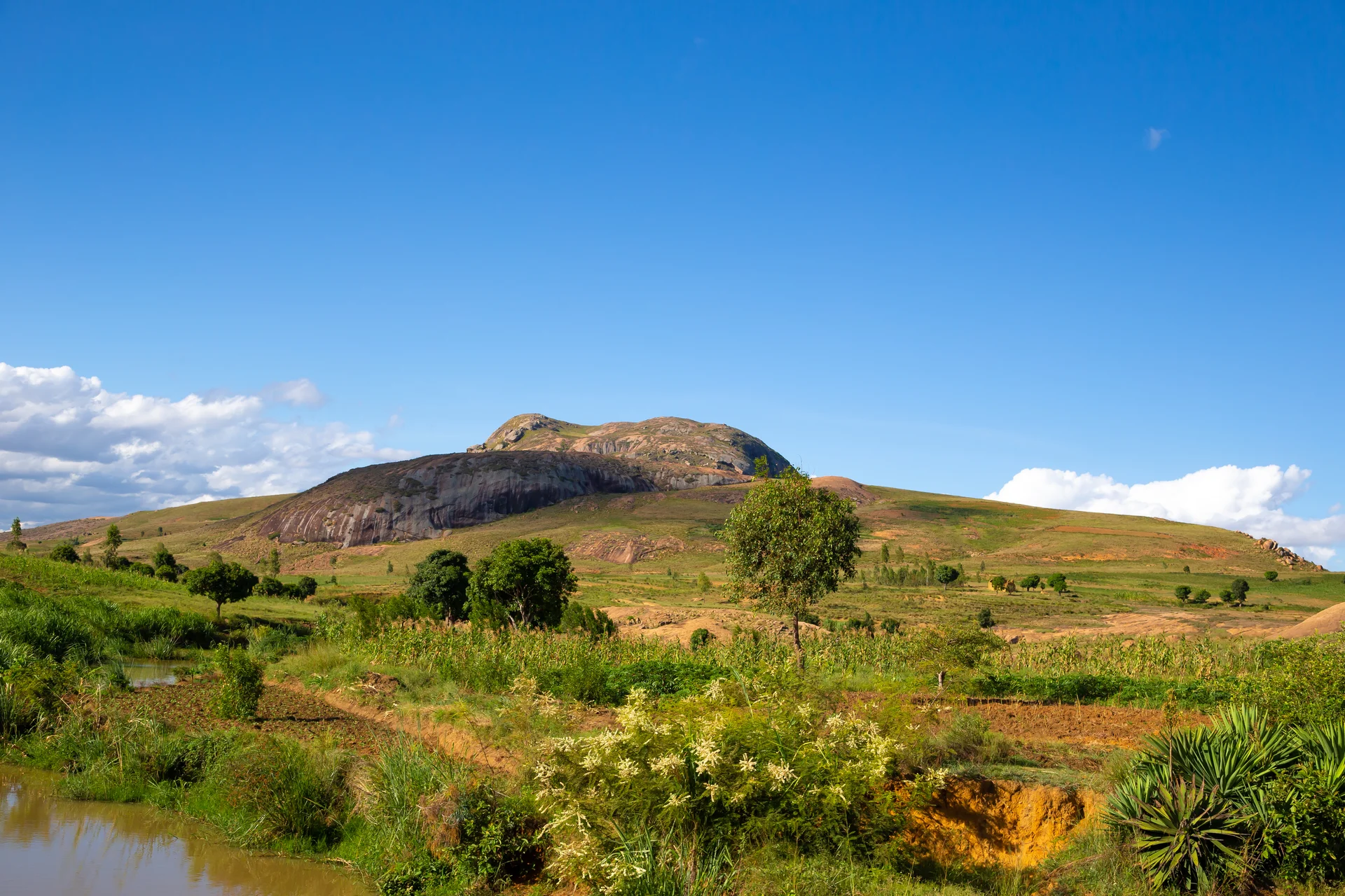 Landscape Shot Island Madagascar. Nature wallpaper. 5184×3456px. Free download for personal use.