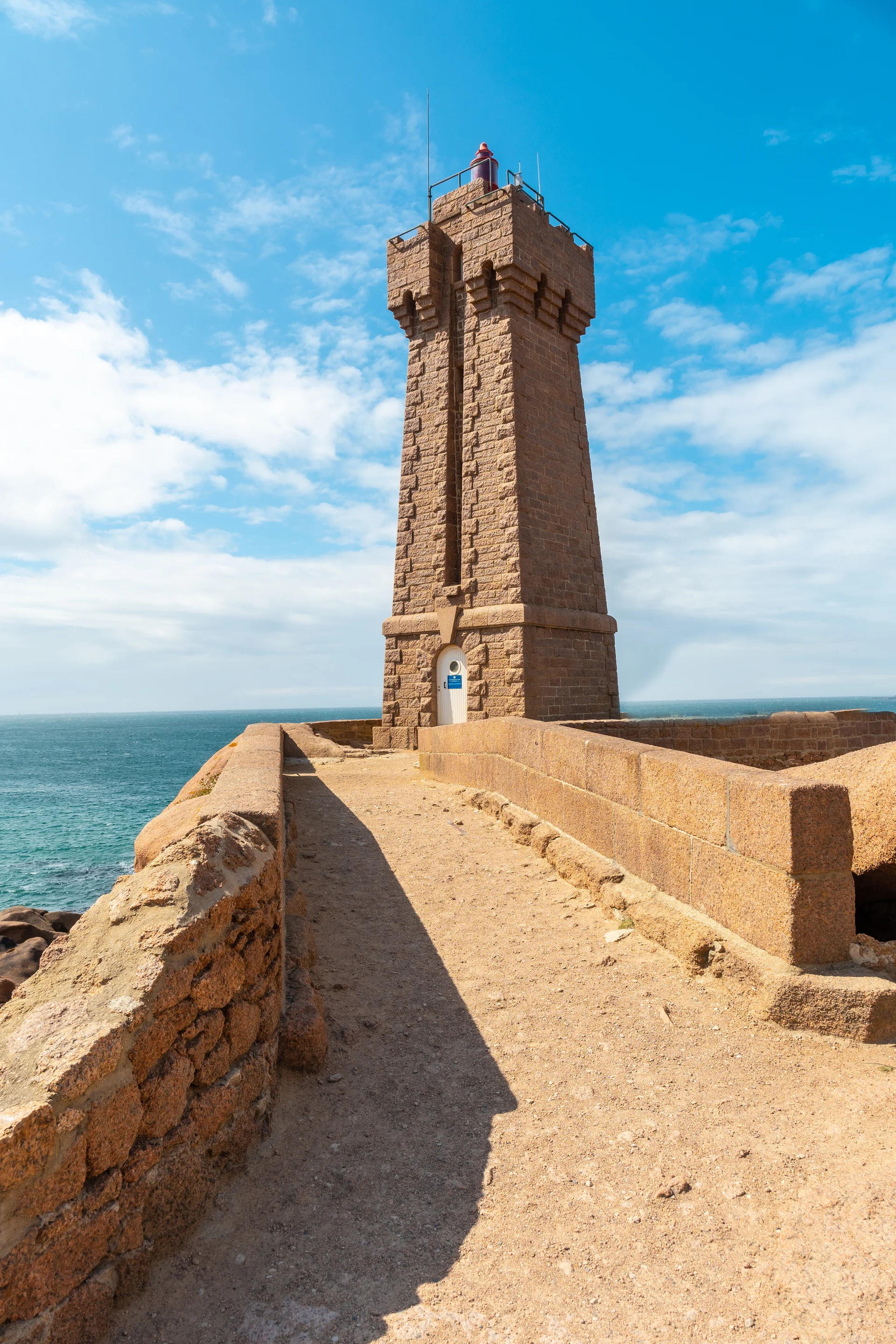 Lighthouse Mean Ruz Is Building Built Pink Granite Port Ploumanach Town Perros Guirec Department Cotes D Armor French Brit…