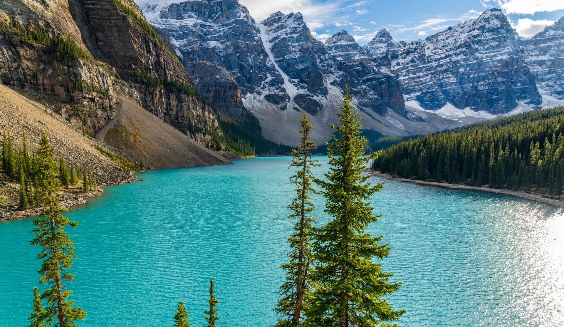 Moraine Lake Beautiful Landscape Summer Sunny Day Morning Banff National Park Canadian Rockies Alberta Canada. Nature wall…