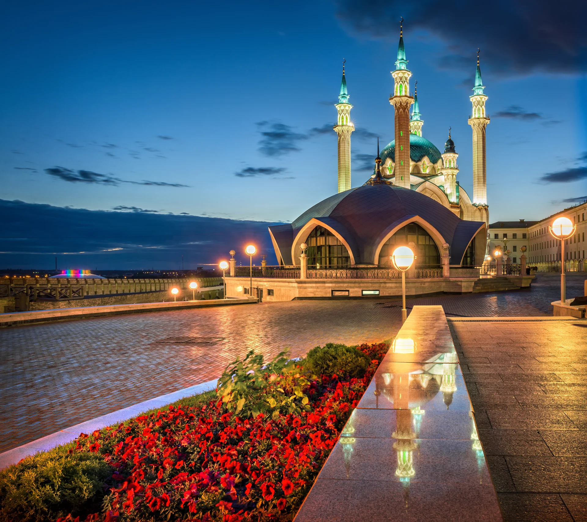 Mosque Kazan Kremlin Kul Sharif Night. Dark wallpaper. 4406×3920px. Free download for personal use.