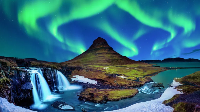 Northern Light Aurora Borealis Kirkjufell Iceland Kirkjufell Mountains Winter