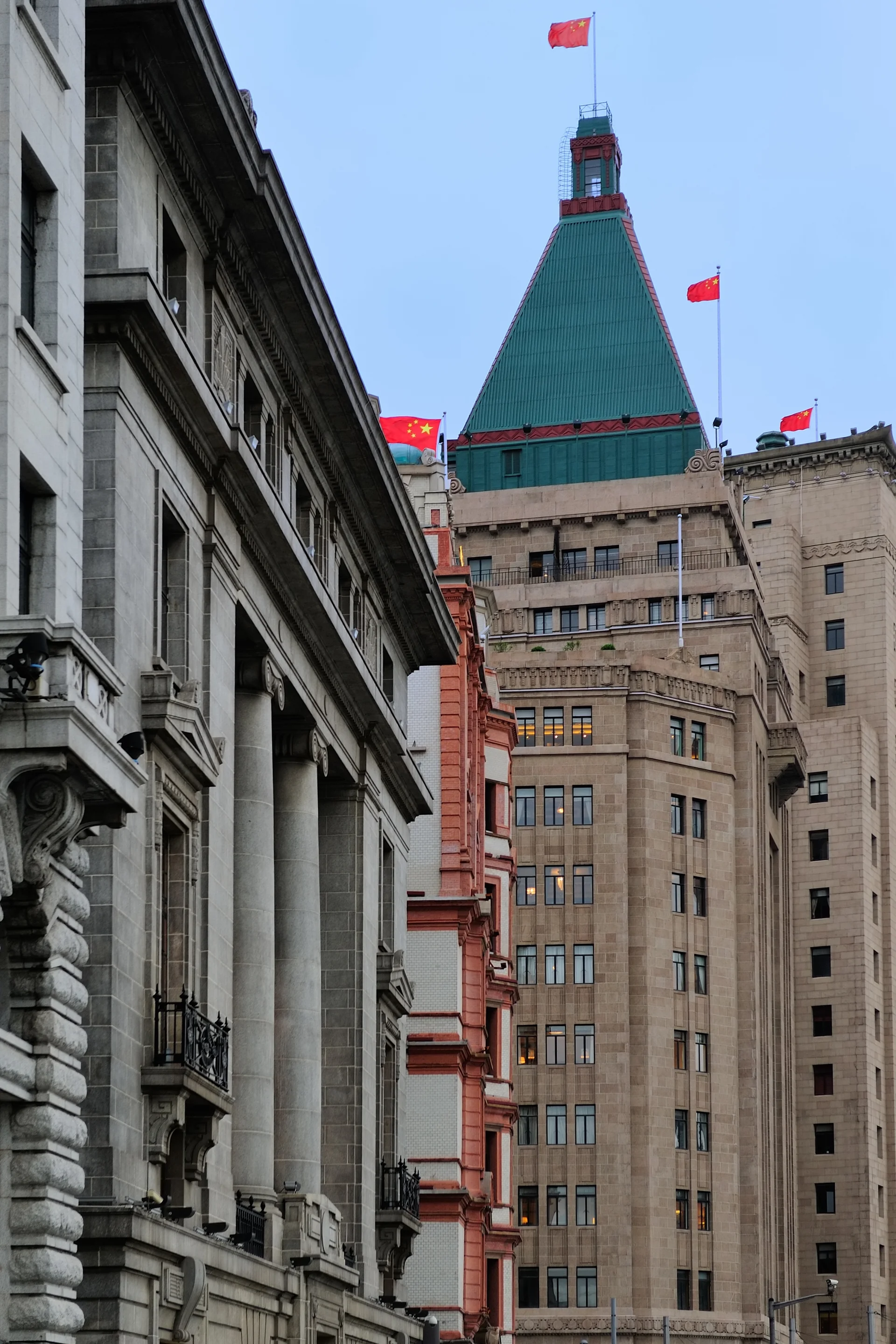 Old Buildings. Vintage wallpaper. 2224×3334px. Free download for personal use.