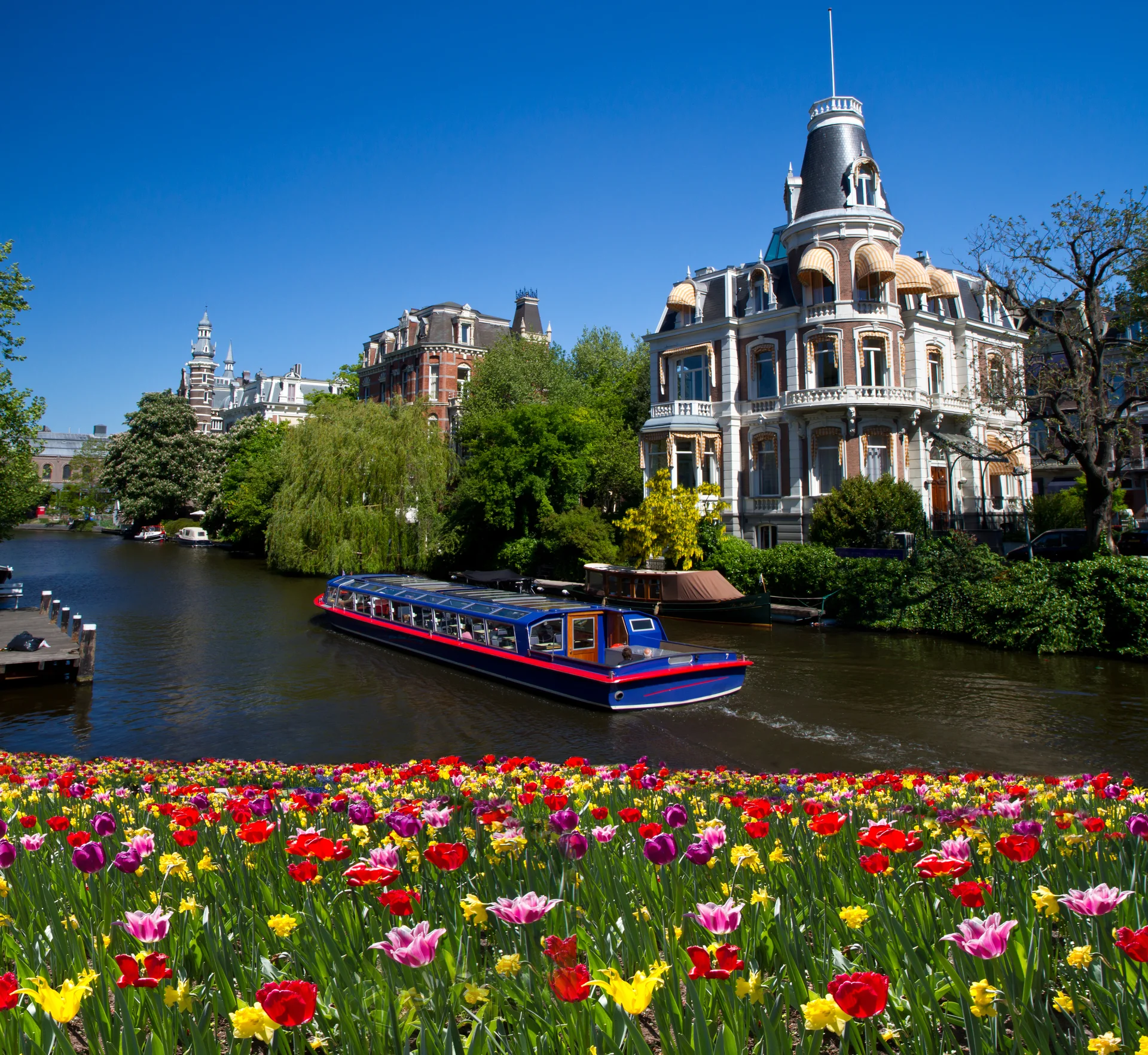 One Canals Amsterdam. Uncategorized wallpaper. 4750×4363px. Free download for personal use.