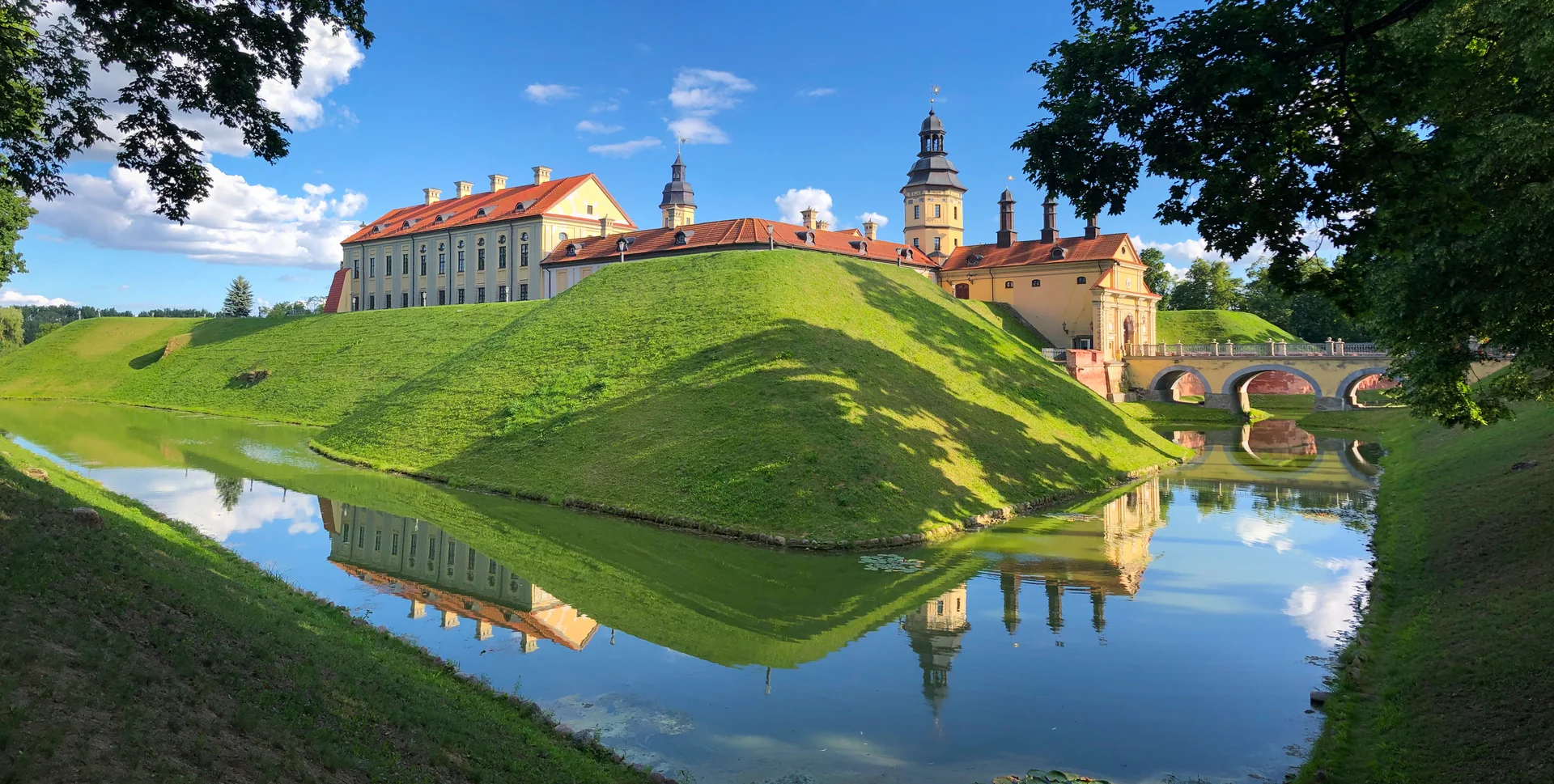 Palace Radzivils Niasvizh Belarus. Uncategorized wallpaper. 5000×2524px. Free download for personal use.