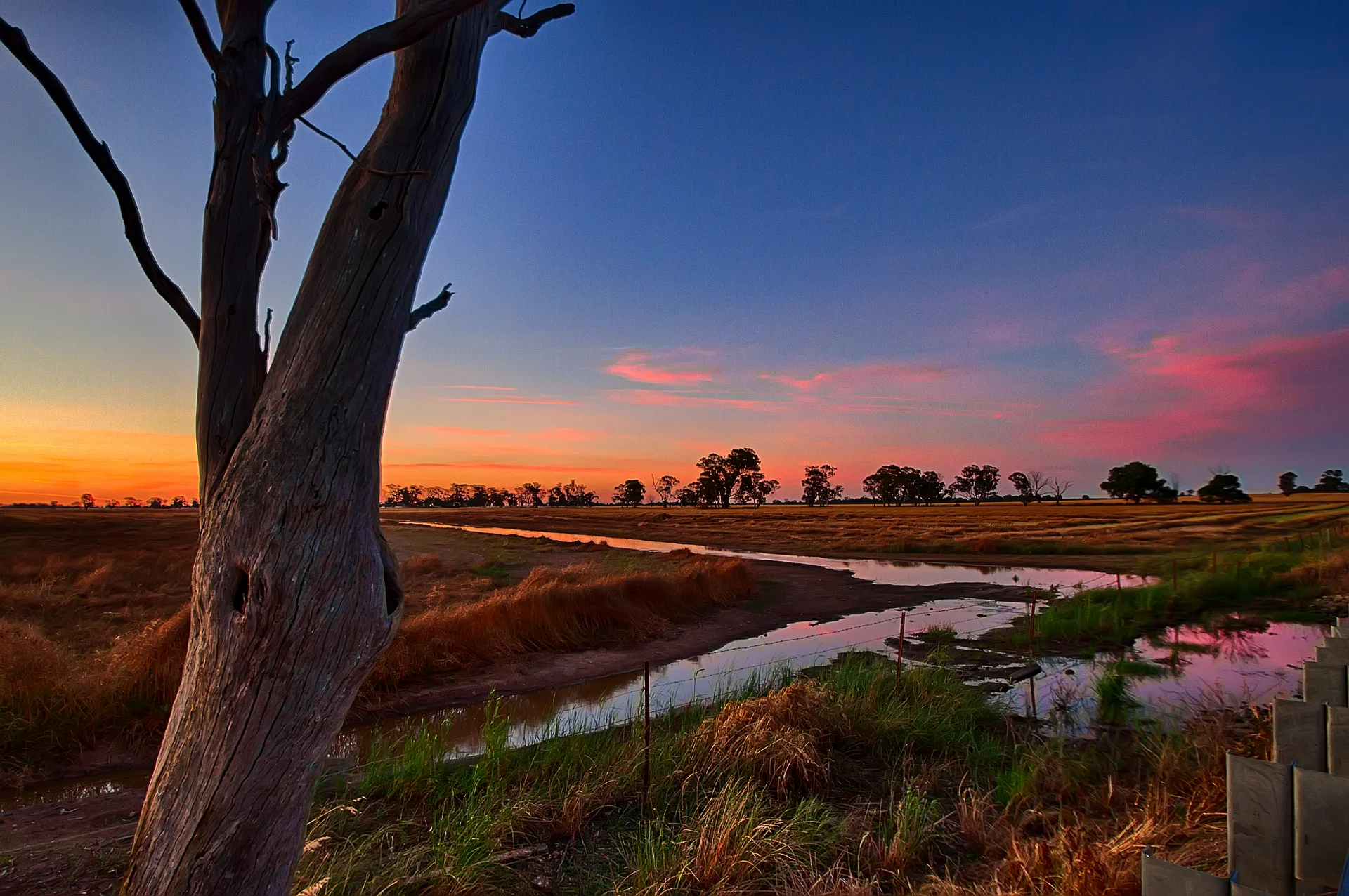 Scenic View Field Against Sky Sunset. Nature wallpaper. 5169×3436px. Free download for personal use.