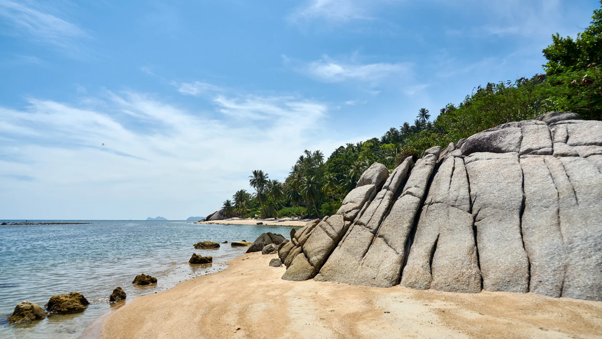 Sea View Hot Day Koh Pangan Thailand. Aerial wallpaper. 6577×3700px. Free download for personal use.