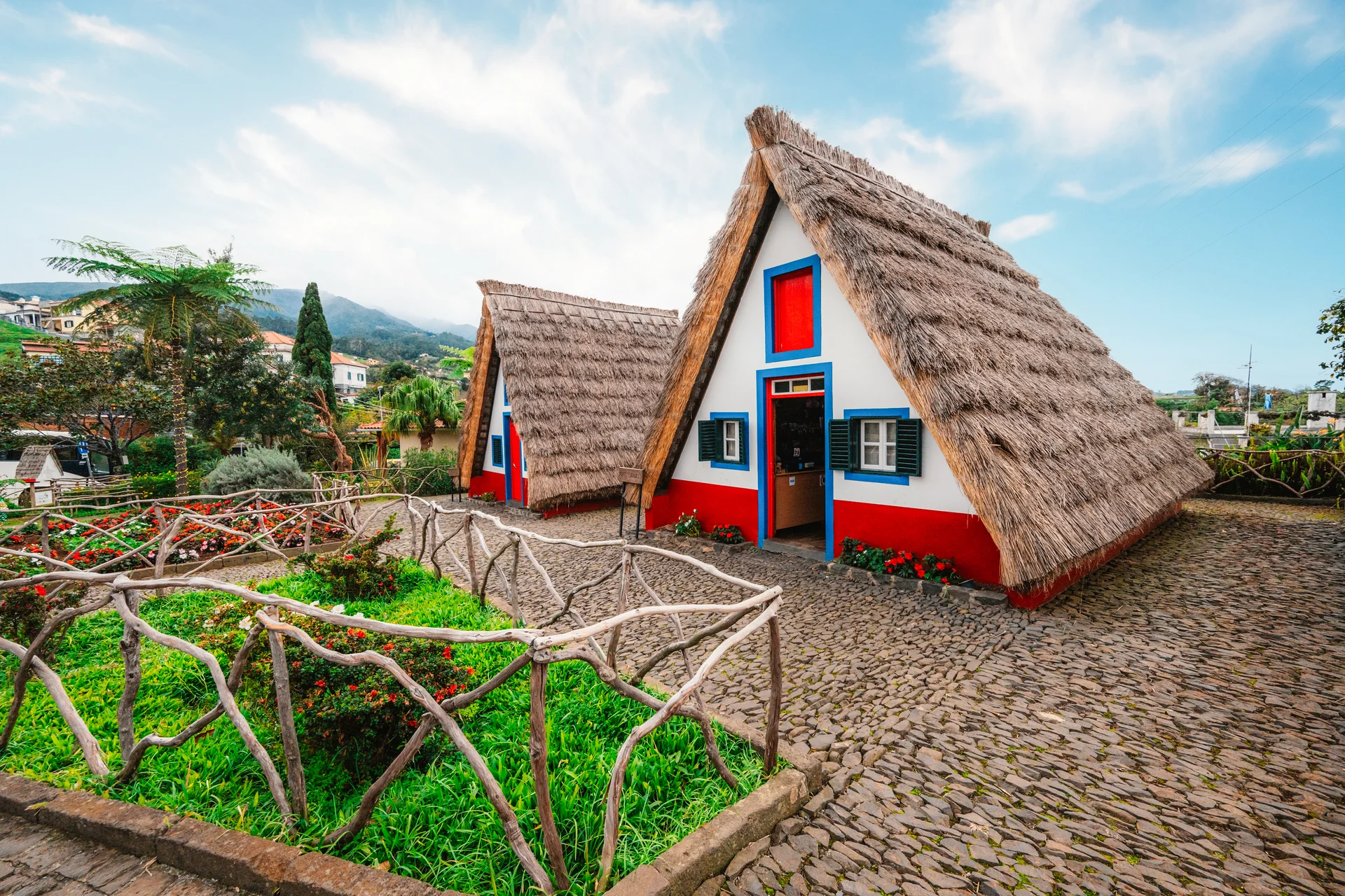 Traditional Houses Madeira Santana Town Portugal. Uncategorized wallpaper. 4000×2667px. Free download for personal use.