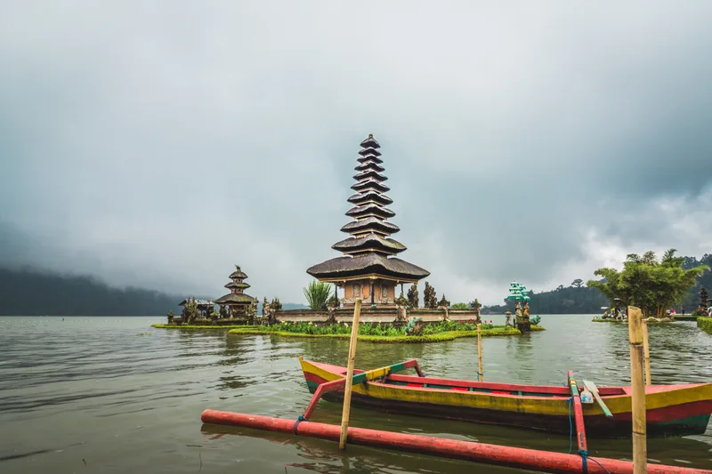 Ulun Danu Beratan Temple Island Lake Surrounded By Mountains Cloud