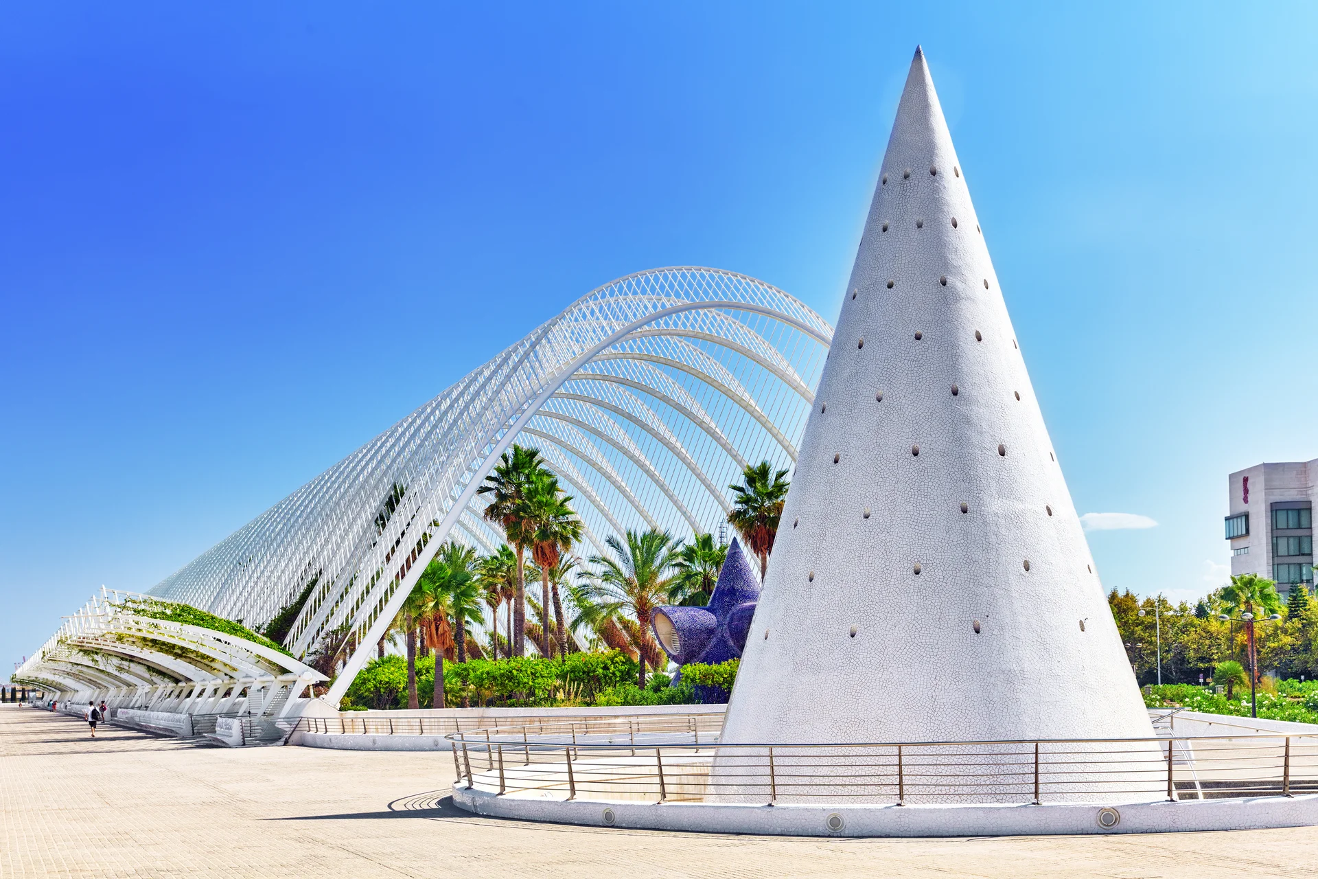 Valencia Spain Sept 10 Landscaped Walk Tropic Park L Umbracle City Arts Sciences September 10 2014 Valencia Spain Every Ye…