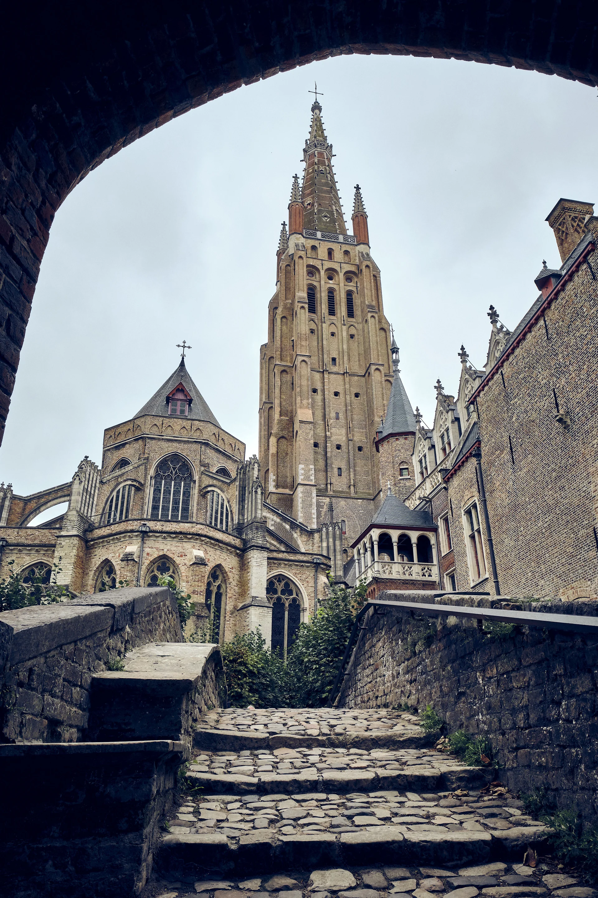 Vertical Shot Church Our Lady Bruges Belgium Clear Sky. Uncategorized wallpaper. 4000×6000px. Free download for personal use.