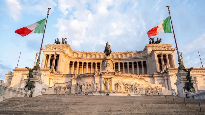 Victor Emmanuel Ii Monument Rome Sunset Italy