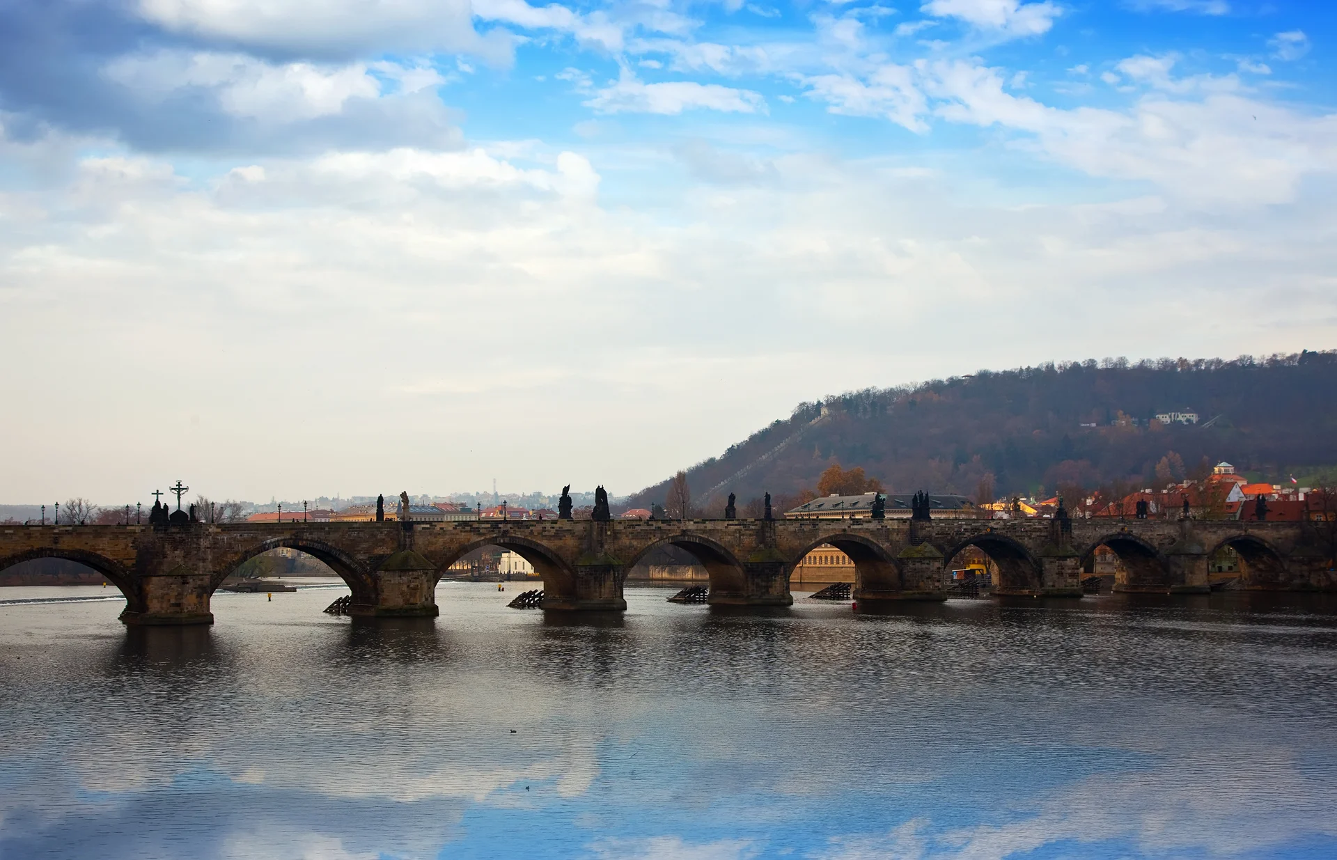 View Charles Bridge. Aerial wallpaper. 3110×2000px. Free download for personal use.