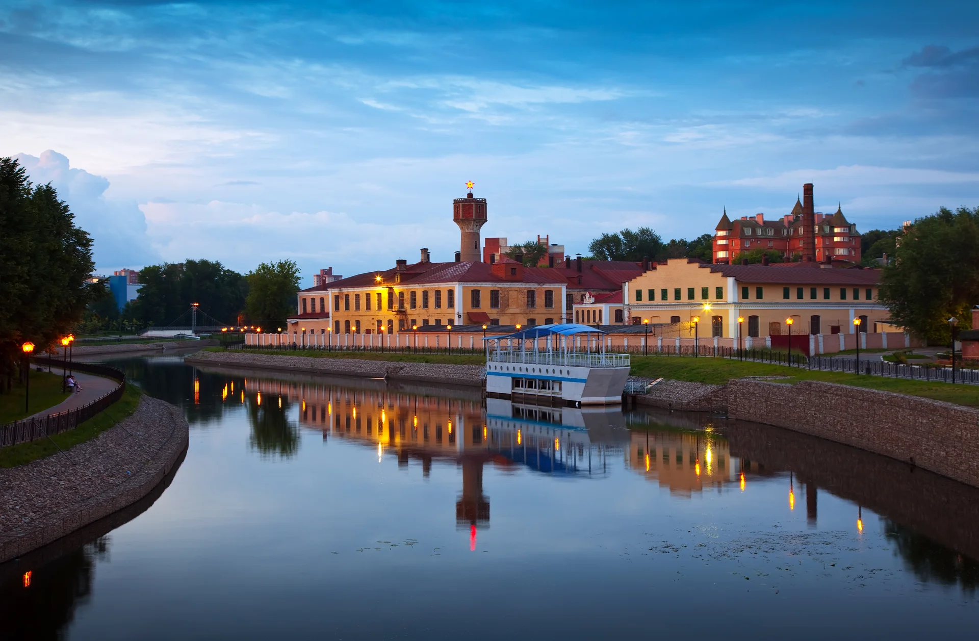 View Ivanovo Evening Russia. Aerial wallpaper. 3819×2500px. Free download for personal use.