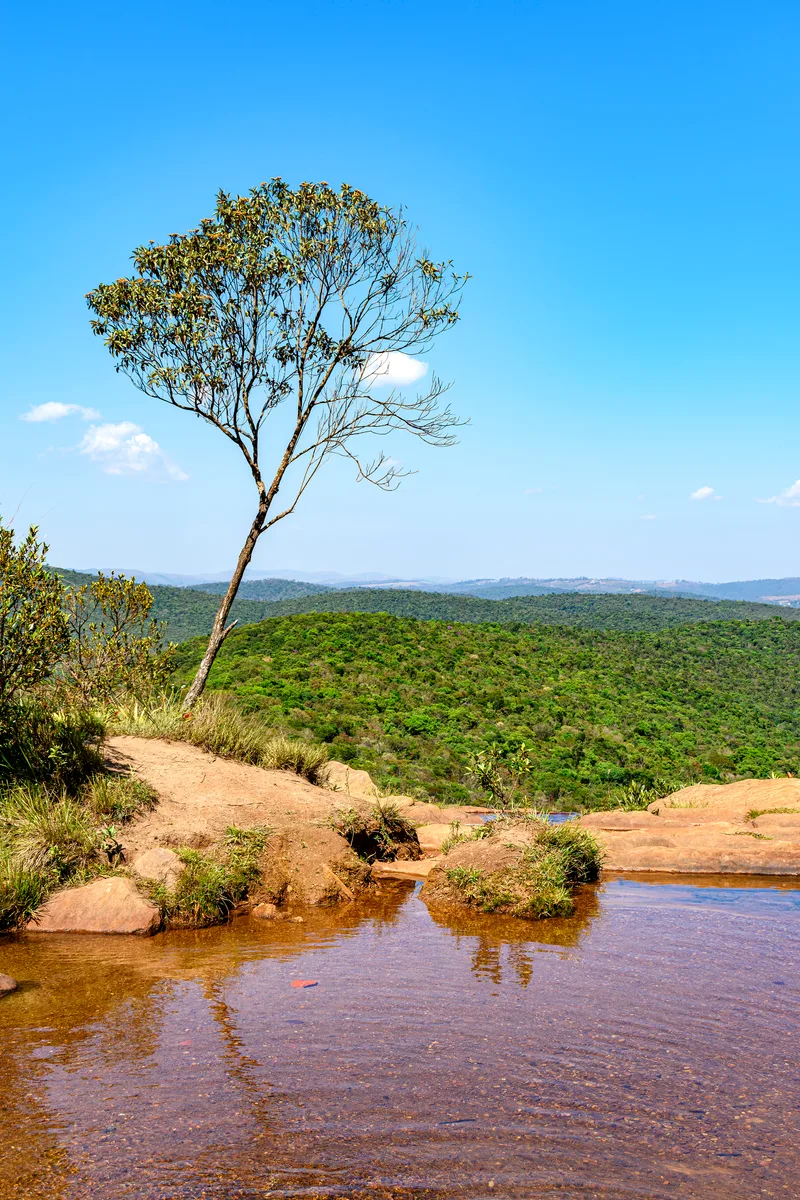 View Lake Formed By River Mountains Their State Minas Gerais Brazil