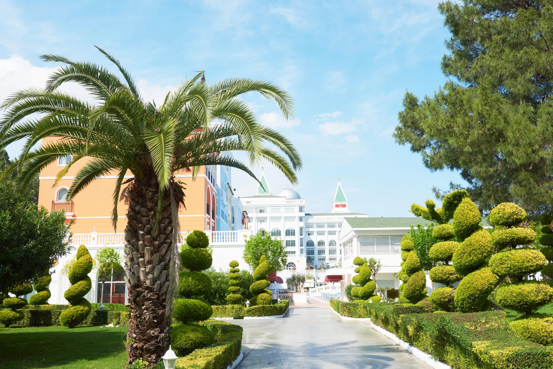 Walkway Summer Park With Palm Trees Amara Dolce Vita Luxury Hotel Resort Tekirova Kemer Turkey. Nature wallpaper. 6000×400…