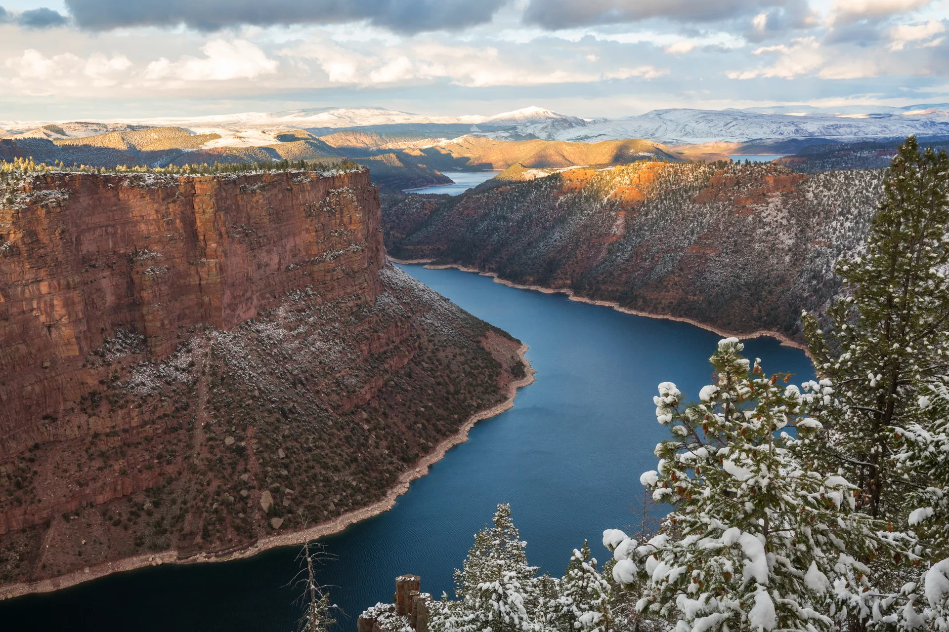 Winter Flaming Gorge. Uncategorized wallpaper. 5760×3840px. Free download for personal use.