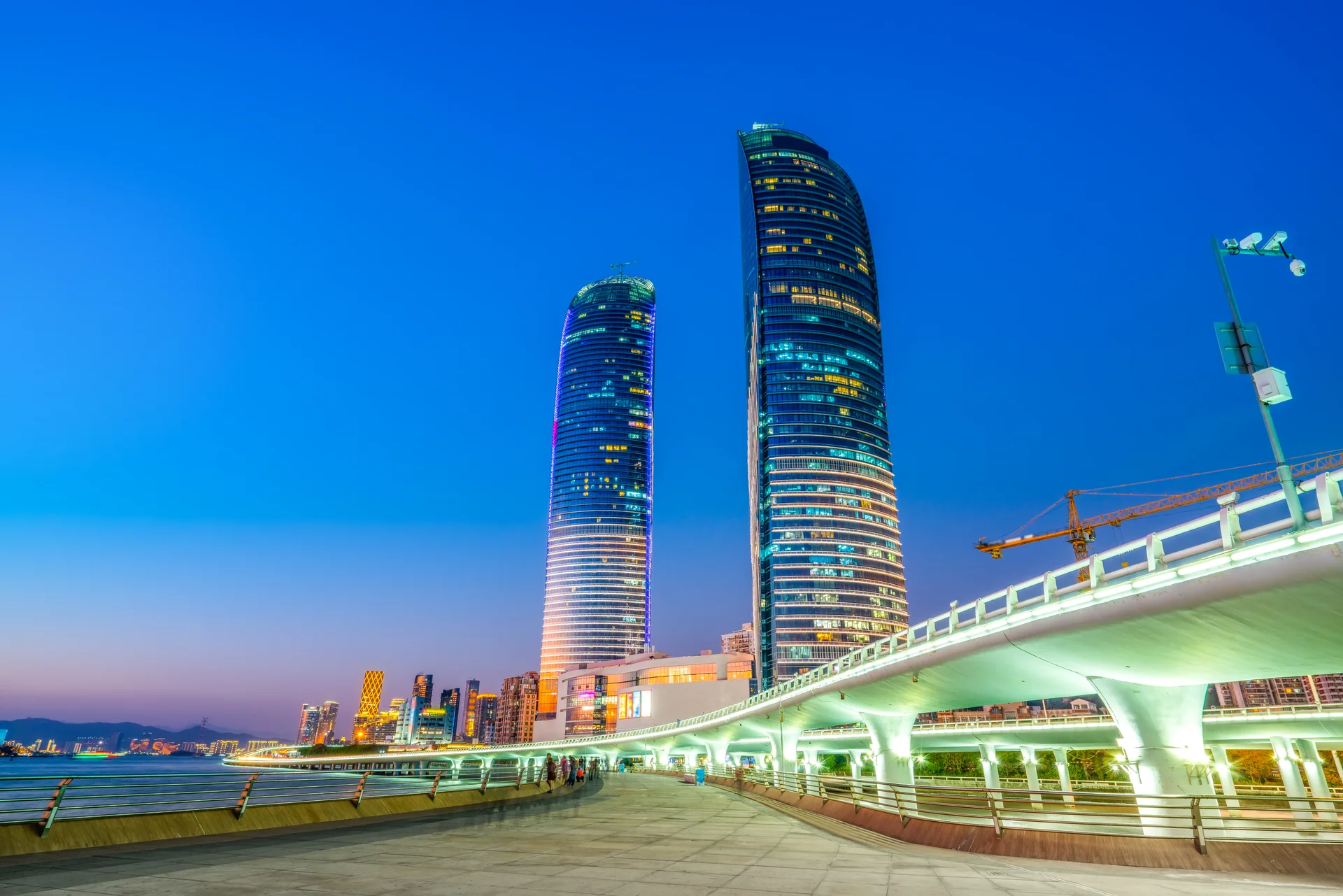 Xiamen Coastline Building Cityscape Night View. Aerial wallpaper. 7952×5304px. Free download for personal use.